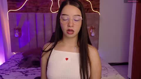 LANNA  online show from January 16, 5:16 am