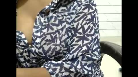 Anshika rai online show from April 22, 8:49 pm