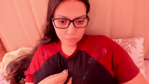 lara online show from October 27, 7:36 pm