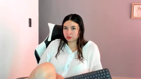 Lara online show from July 15, 6:56 pm