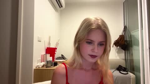 Stella online show from February 1, 10:12 am