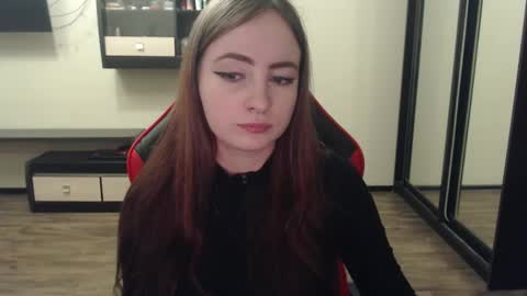 Laralianna online show from March 1, 5:27 pm