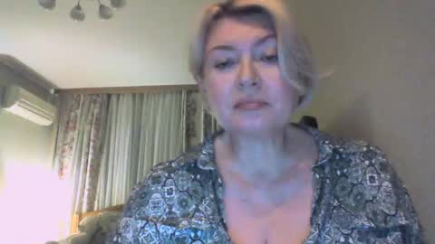 laramrs online show from October 11, 5:16 pm