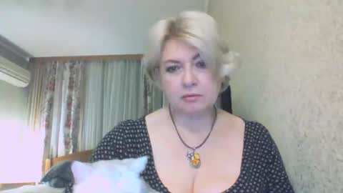 laramrs online show from November 27, 4:36 pm