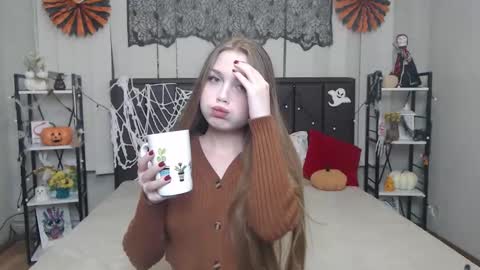 LaraPika online show from October 27, 7:03 pm