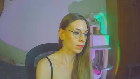 larawintersxxx online show from October 8, 8:59 pm