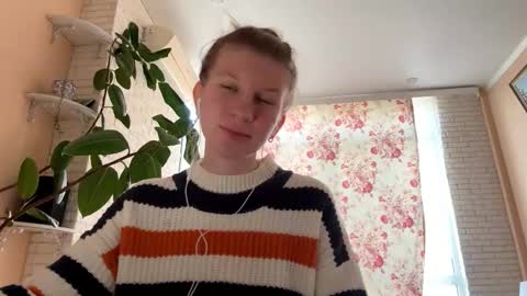Snapshot of larhondaalsobrook chatting on October 22, 1:24 pm Eva online show from October 22, 1:24 pm