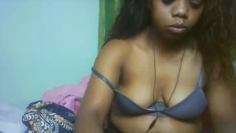 larissa645771 online show from January 31, 7:22 pm