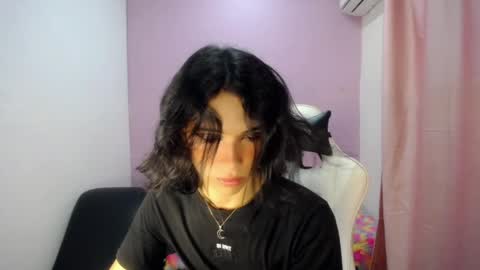 larry online show from April 1, 8:50 pm