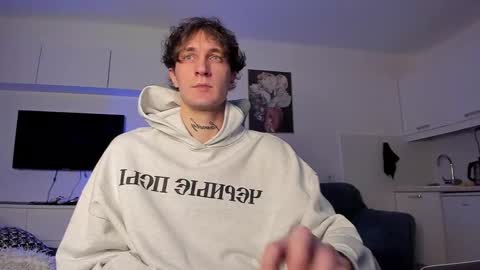 acie online show from February 21, 7:43 pm