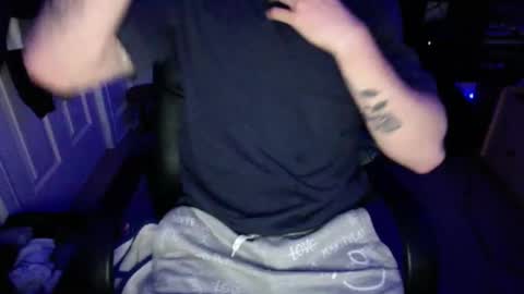 latepleasures online show from February 27, 8:56 am