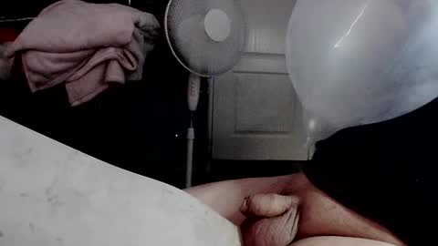 latexchris77 online show from June 27, 3:56 am
