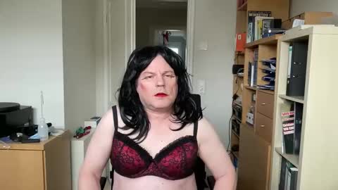 latexdoreen online show from February 22, 9:13 am