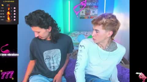 latin_boysxxx_ online show from April 11, 7:45 am