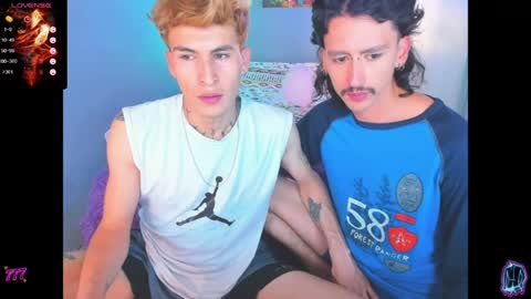 latin_boysxxx_ online show from April 13, 7:56 am