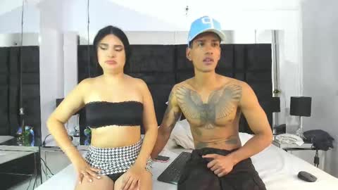 Johana y Santiago online show from October 9, 8:47 pm