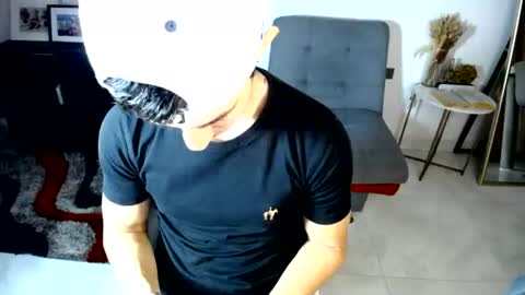 Steven online show from August 9, 2:54 am