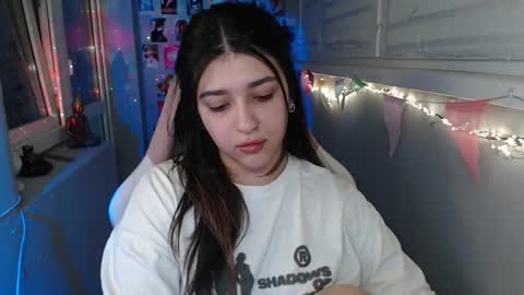 miiiiiiaaaa online show from March 5, 5:18 pm