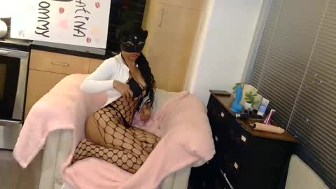 latinamommysilvana online show from February 27, 1:31 am