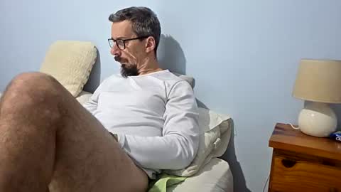 latinheat95 online show from July 2, 9:53 pm
