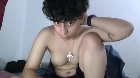 latinheatx22 online show from May 27, 10:40 pm