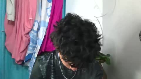 latinheatx22 online show from May 18, 1:59 am