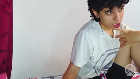 latinheatx22 online show from May 11, 11:24 pm