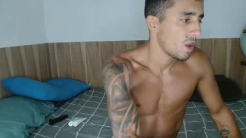 latinmarian online show from April 22, 3:41 pm