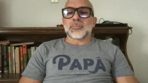 latino_to20 online show from June 15, 8:34 pm