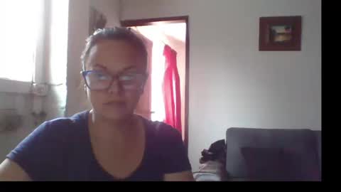 Laura online show from March 12, 3:05 pm