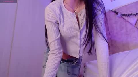 Laura online show from October 21, 10:46 pm