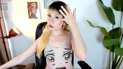 laukyubey1 online show from May 13, 8:18 pm