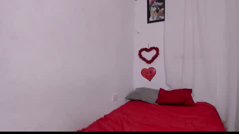 laura_and_kevin online show from March 3, 9:22 pm