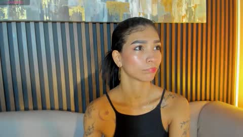 Laura online show from March 18, 12:33 pm