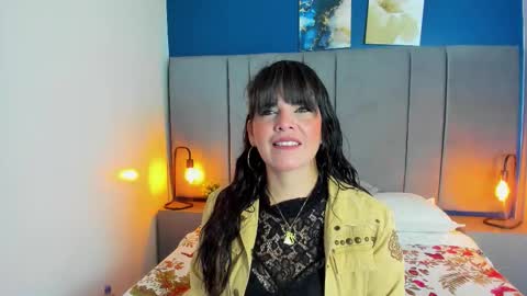 laura hotties online show from October 28, 1:12 pm