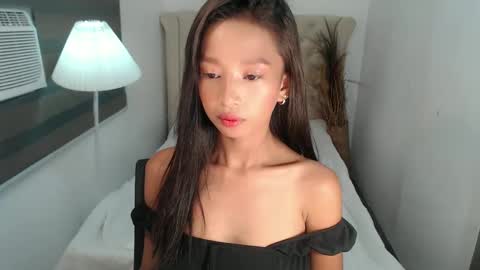 Laura leighxx online show from March 12, 3:13 am