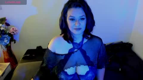 Laura online show from July 4, 6:22 pm