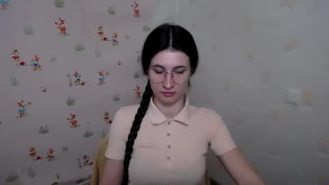 Laura online show from February 25, 8:07 am