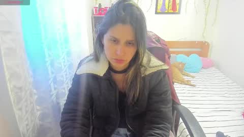 Snapshot of lauren_ashlee chatting on October 28, 3:35 pm Lauren Independent model online show from October 28, 3:35 pm