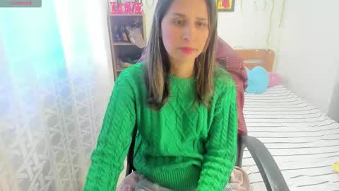 Snapshot of lauren_ashlee chatting on October 19, 4:11 pm Lauren Independent model online show from October 19, 4:11 pm