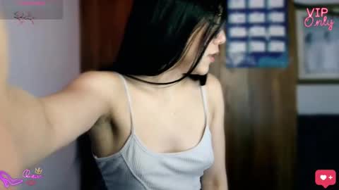 Lauren online show from January 12, 9:11 pm