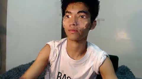 laurence_cuttieguyhere online show from June 11, 4:16 pm