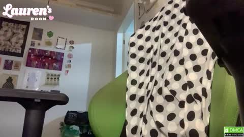 Lauren   online show from February 28, 3:43 am