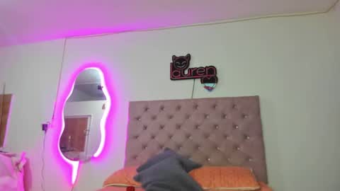 laurenlaine online show from February 23, 10:31 pm