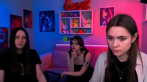 Laure online show from March 27, 10:16 am