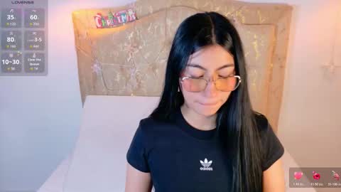 laurenn_smitth online show from December 22, 12:45 pm