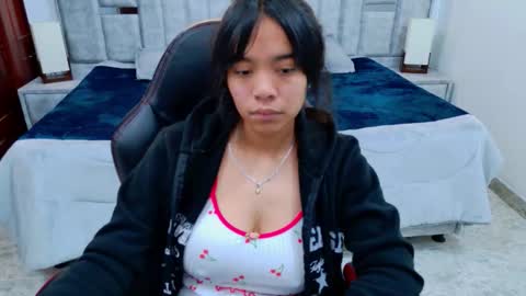 laurent online show from February 6, 7:12 am