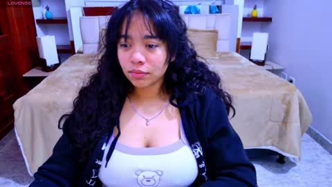 laurent online show from October 7, 3:24 am