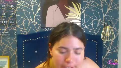 laura  online show from May 14, 9:35 pm