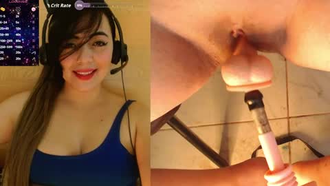 lauriss_ online show from April 18, 6:32 pm